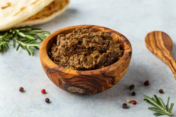 Classic Black Olive Tapenade – A Provençal Delight