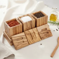 Set de 3 pots à épices en bois d’olivier – vue 3